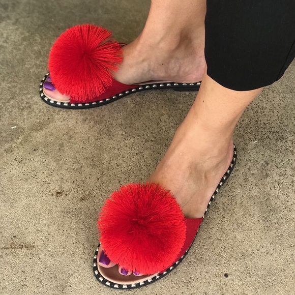 Back In Stock! Verano Rio Red PomPon Mule Padded Slide Sandals - Picture 8 of 9